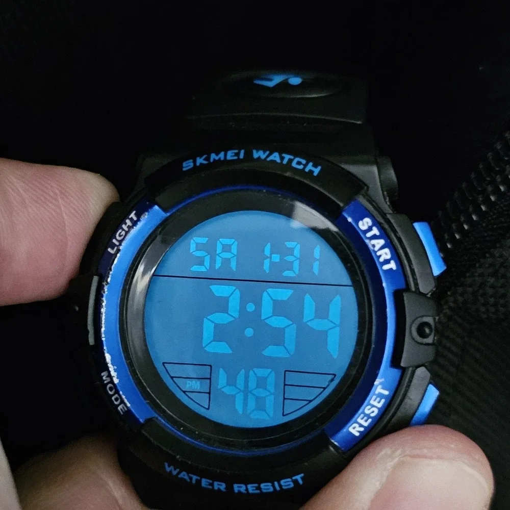 Men's Digital Sport Watch 44MM Black Plastic Bands Day Date New‎ Battery